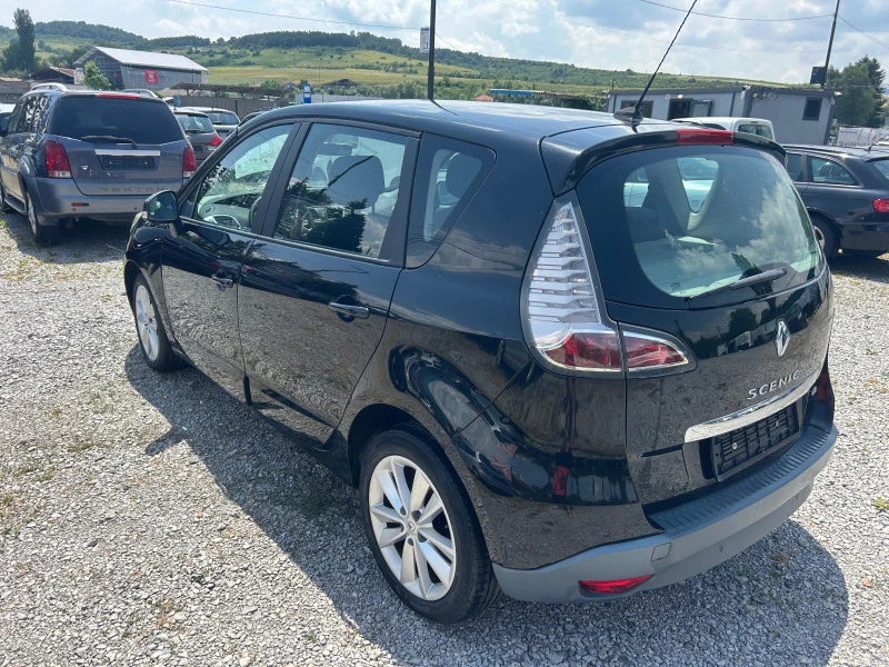 Renault Scenic, снимка 4 - Автомобили и джипове - 46425390