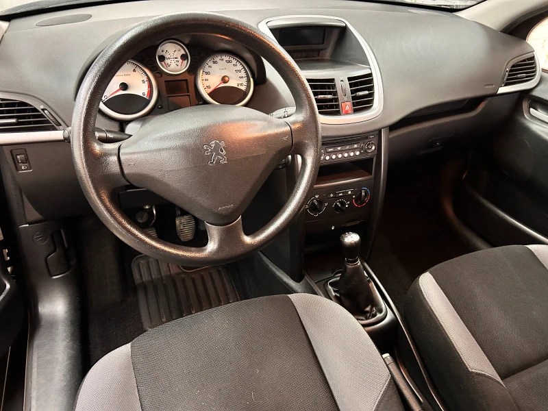 Peugeot 207 1.6HDI, снимка 8 - Автомобили и джипове - 47504065