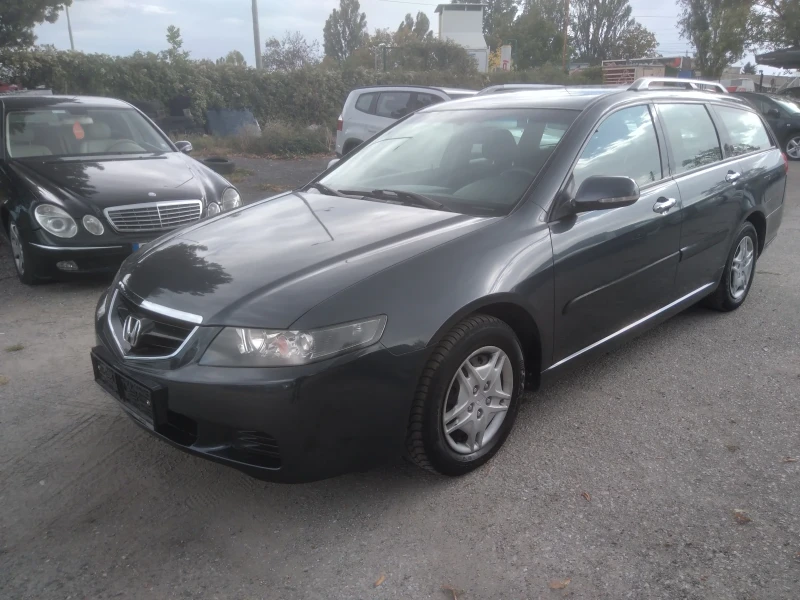 Honda Accord 2.0i Бензин Навигация, снимка 1 - Автомобили и джипове - 47801363