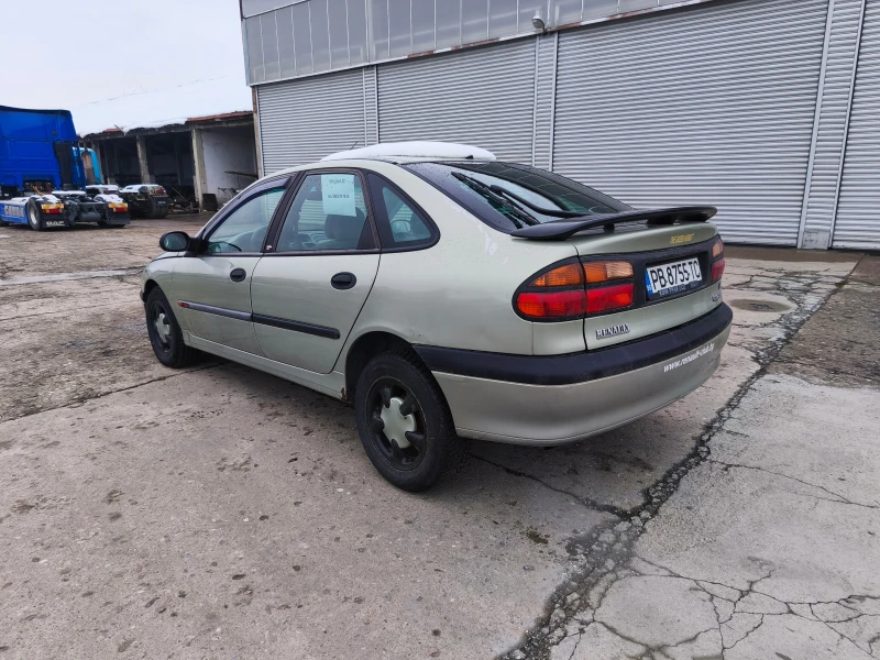 Renault Laguna 1.9DtI , снимка 3 - Автомобили и джипове - 48700426