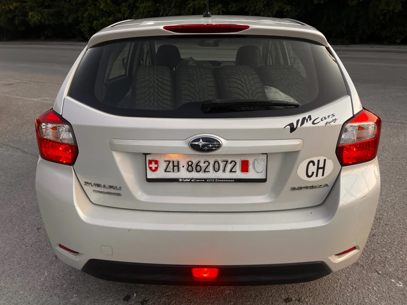 Subaru Impreza 1.6 LUKS, снимка 4 - Автомобили и джипове - 51272591