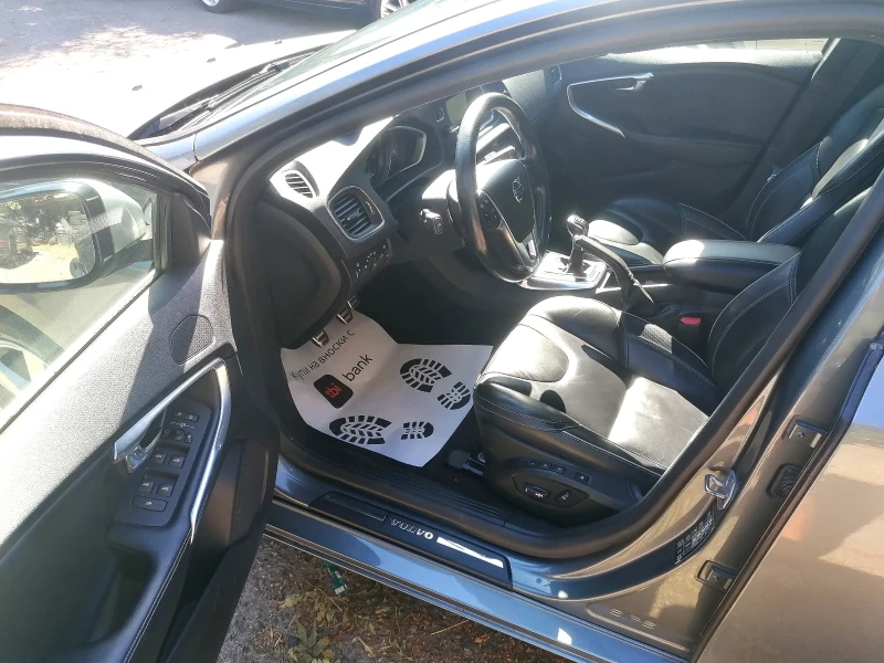 Volvo V40 2.0 diesel 190 h.p. RDesign, снимка 9 - Автомобили и джипове - 51756185