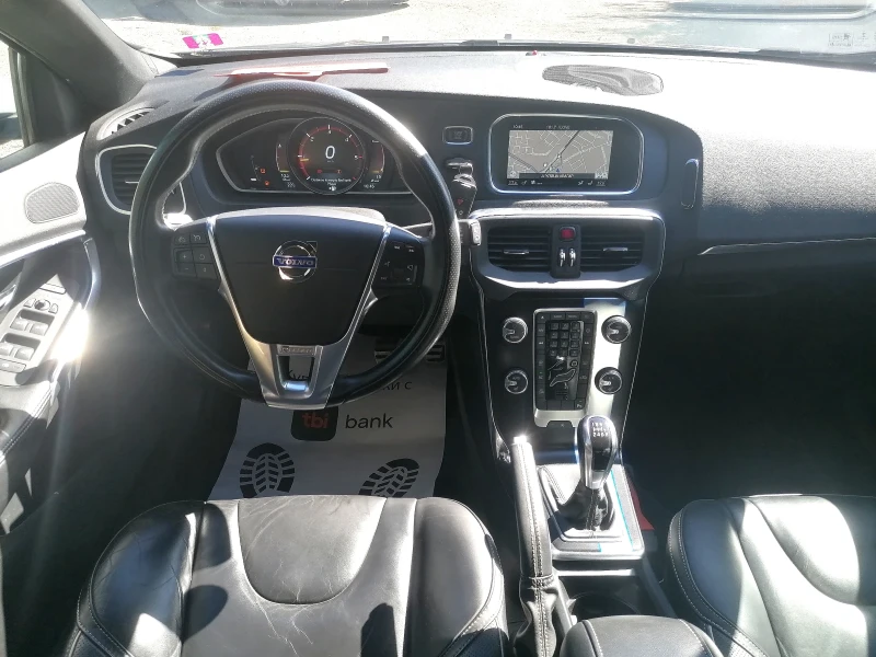 Volvo V40 2.0 diesel 190 h.p. RDesign, снимка 10 - Автомобили и джипове - 51756185