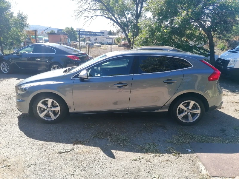 Volvo V40 2.0 diesel 190 h.p. RDesign, снимка 4 - Автомобили и джипове - 51756185