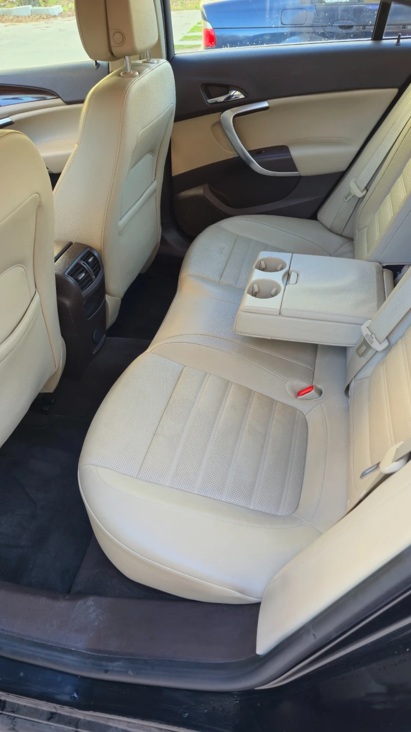 Opel Insignia, снимка 6 - Автомобили и джипове - 52830305