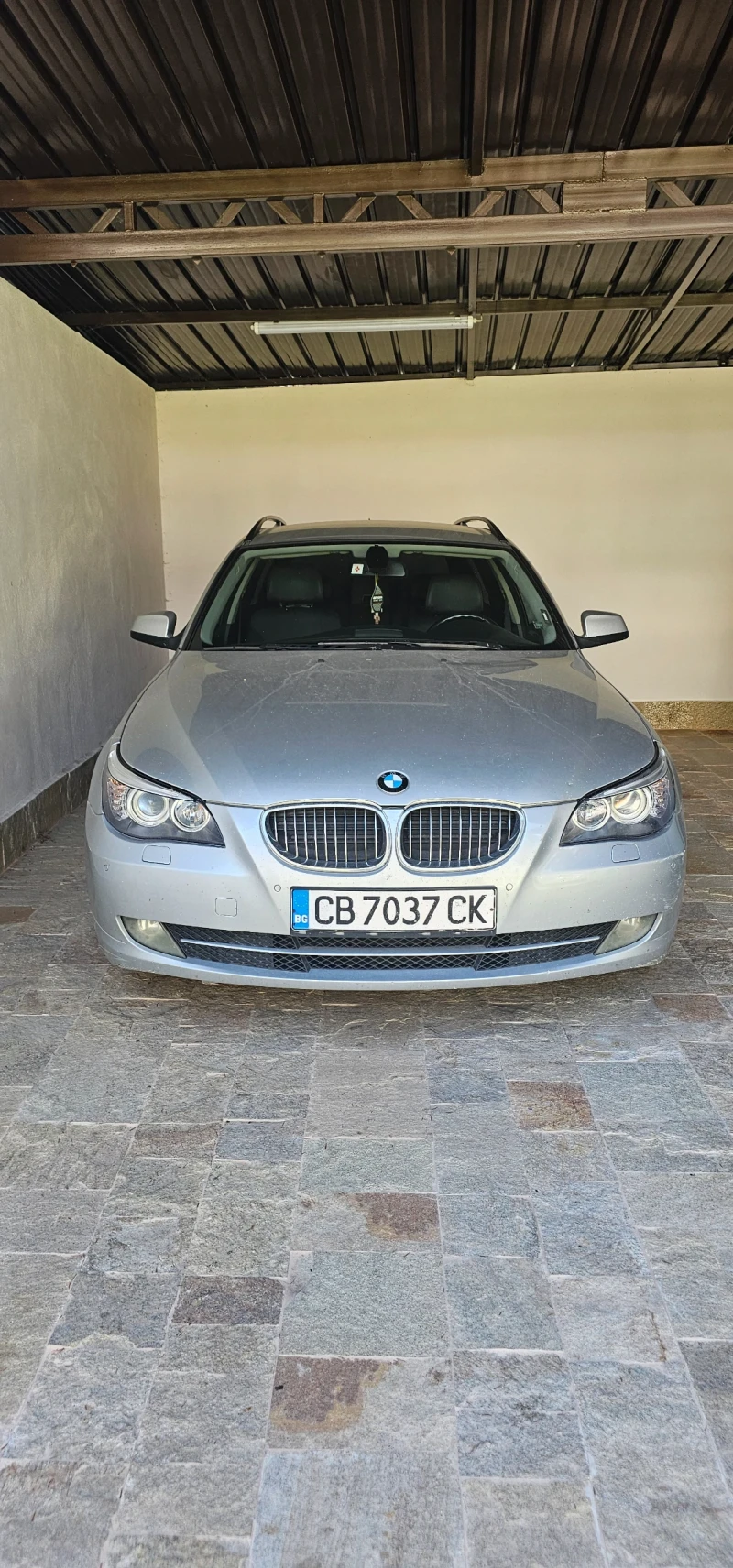 BMW 523
