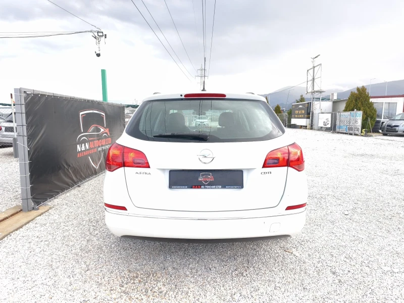 Opel Astra 1.7 CDTi, снимка 6 - Автомобили и джипове - 53393902