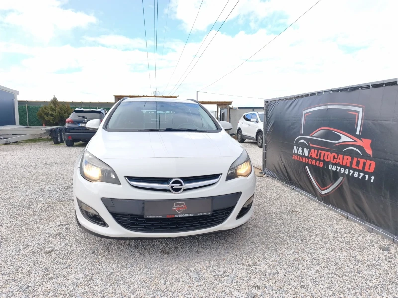 Opel Astra 1.7 CDTi, снимка 4 - Автомобили и джипове - 53393902