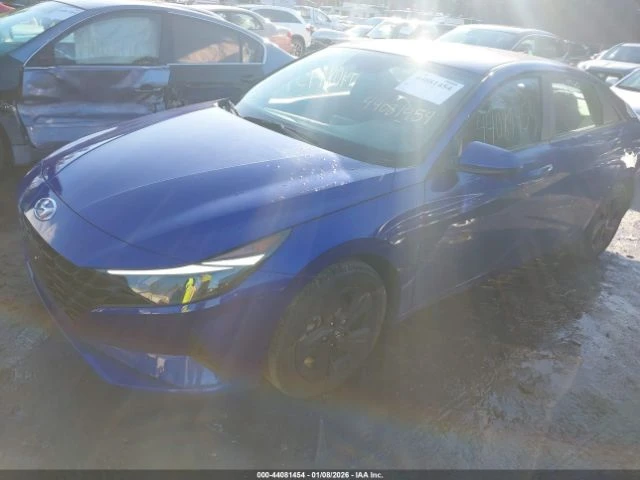 Hyundai Elantra HYBRID BLUE - изображение 8