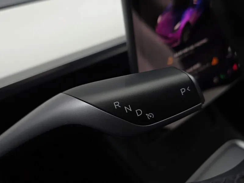 Tesla Model Y  Rwd | Mobile.bg � ����������� 9