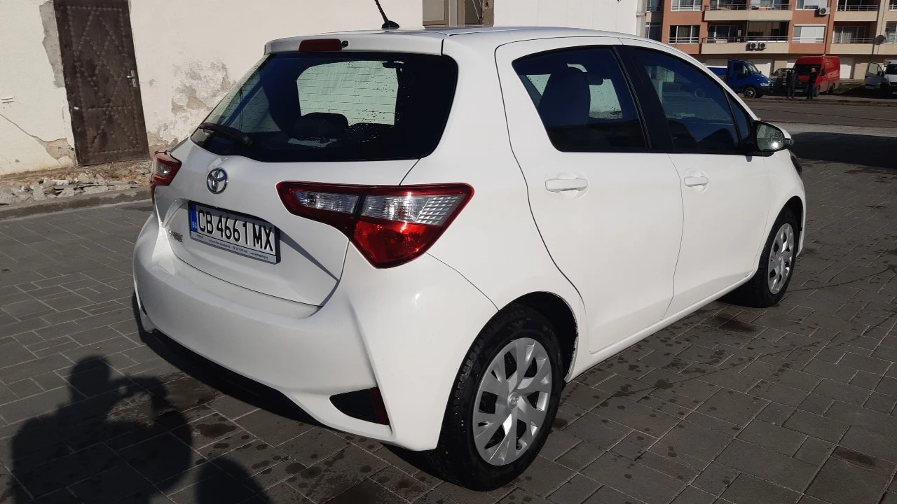 Toyota Yaris 1.5 - изображение 5