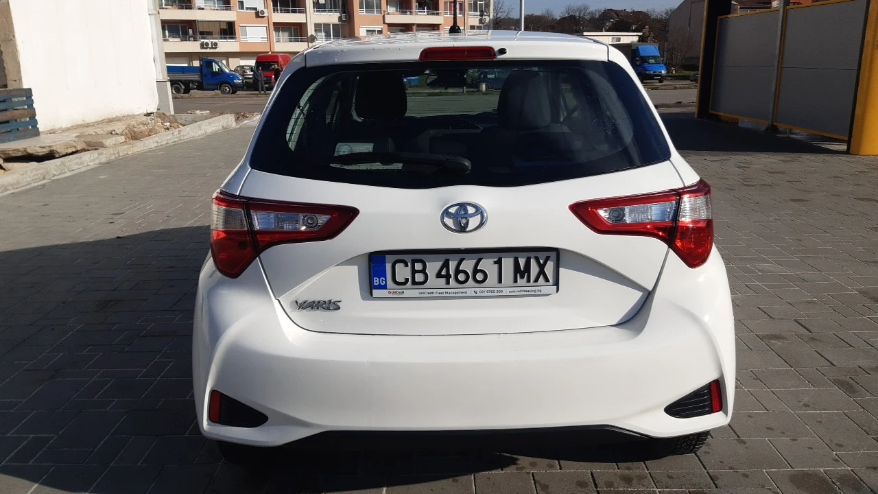 Toyota Yaris 1.5 - изображение 6