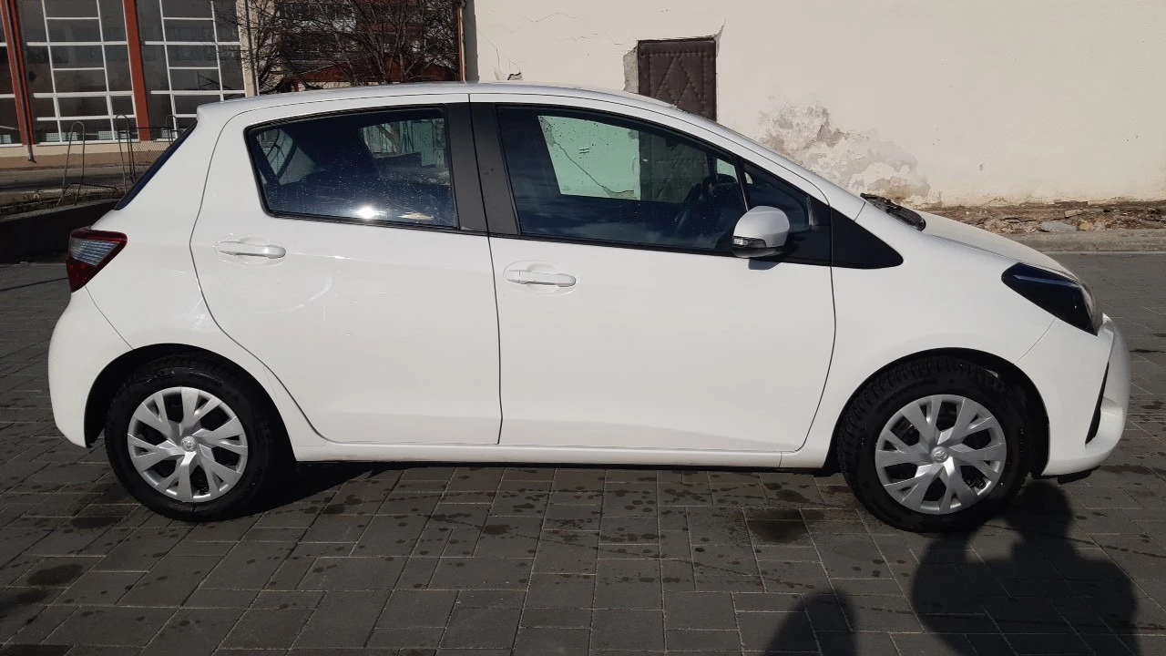 Toyota Yaris 1.5 - изображение 4