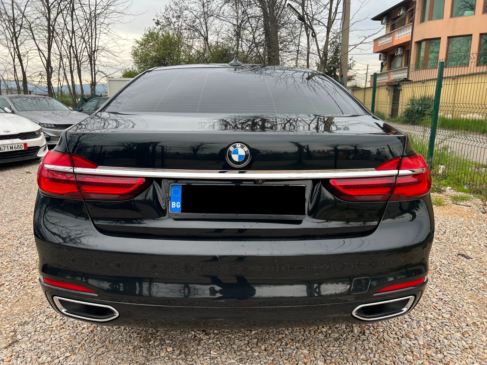 BMW 740 d xDrive G11 - изображение 6
