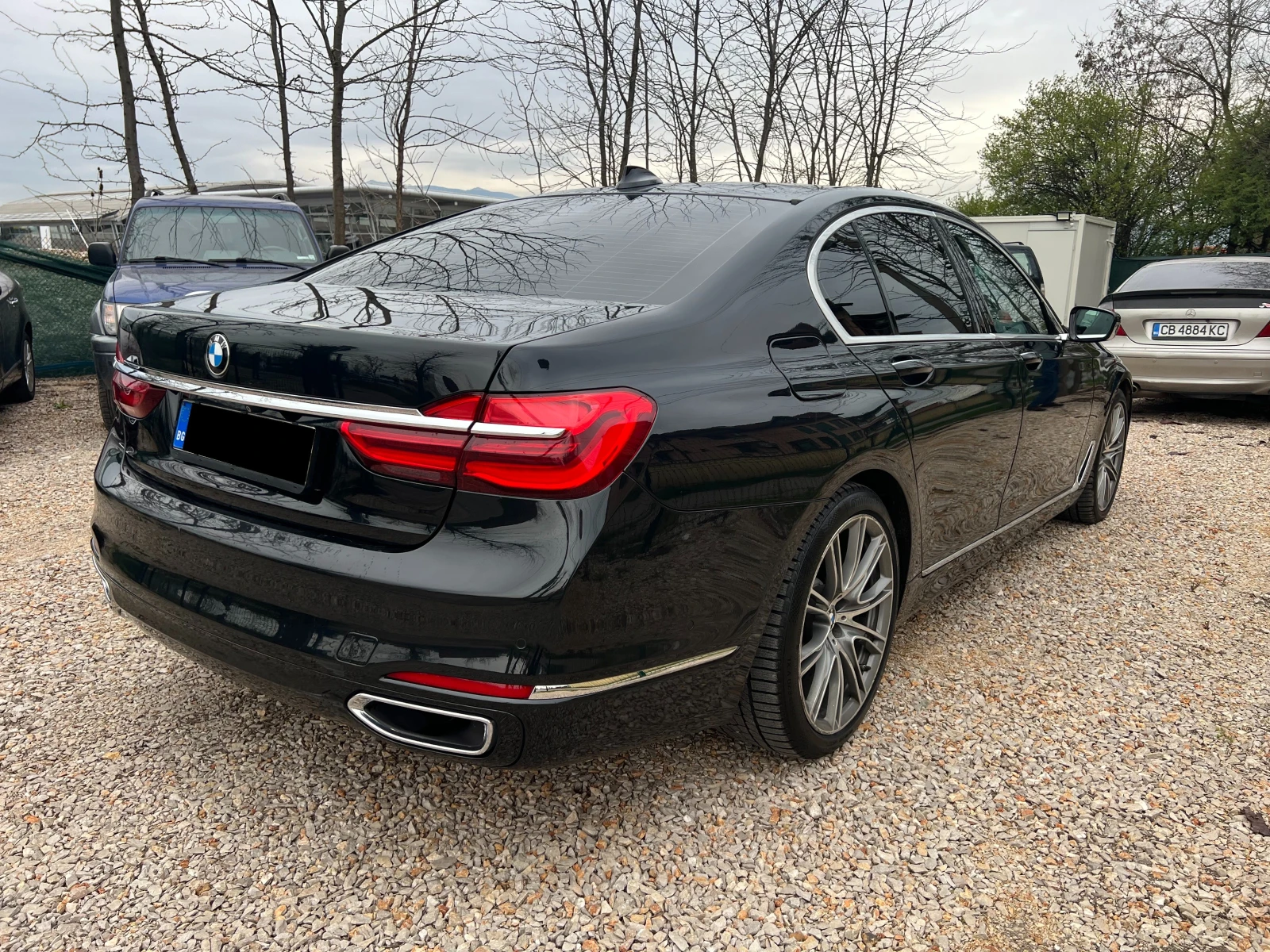 BMW 740 d xDrive G11 - изображение 2