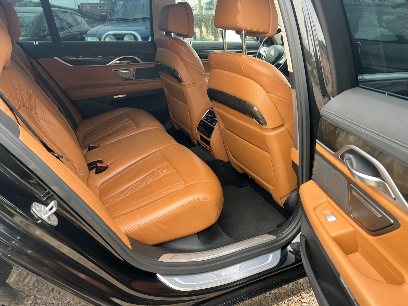 BMW 740 d xDrive G11 - изображение 10