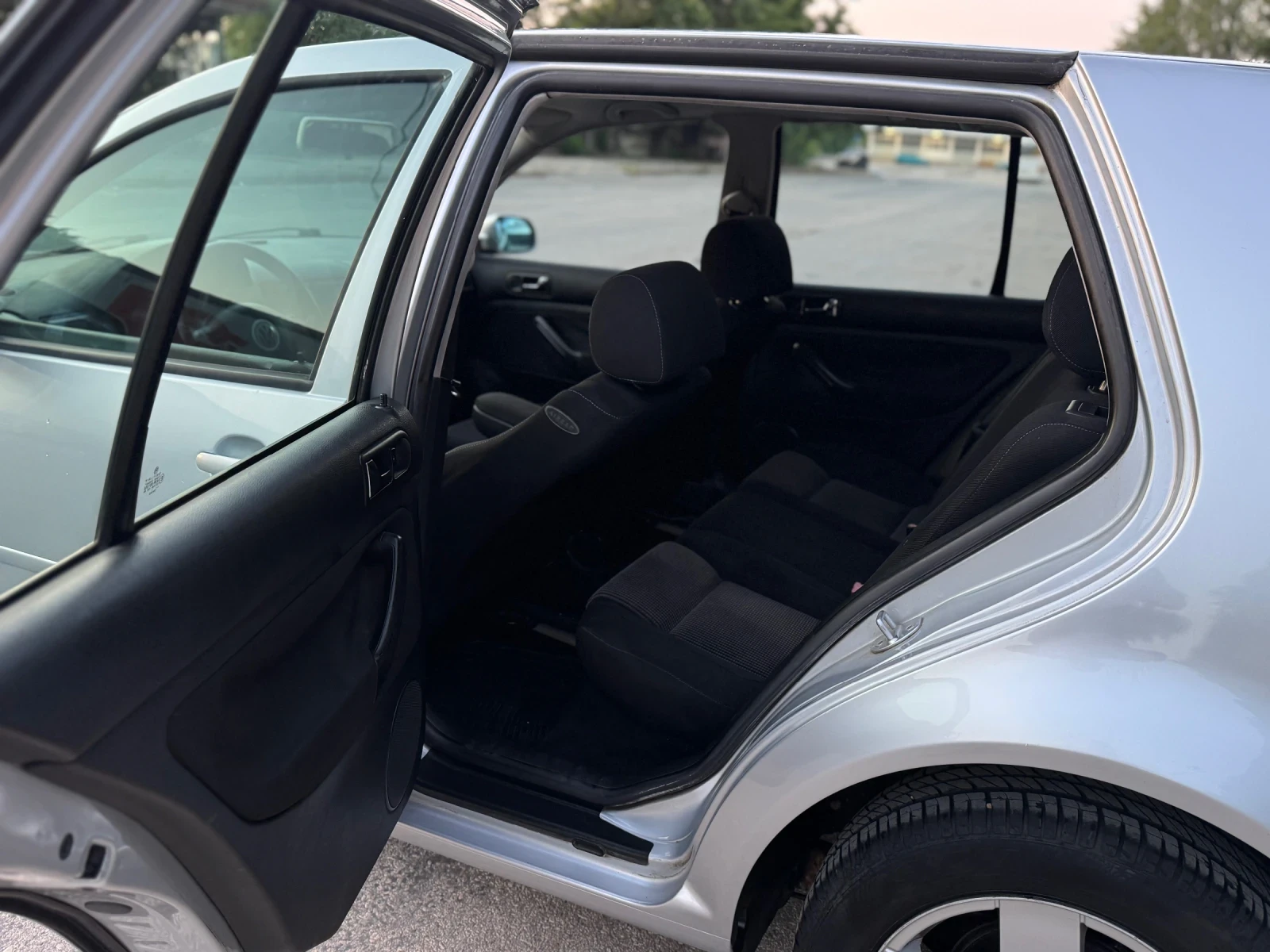 VW Golf 1.6 газов инж - изображение 6