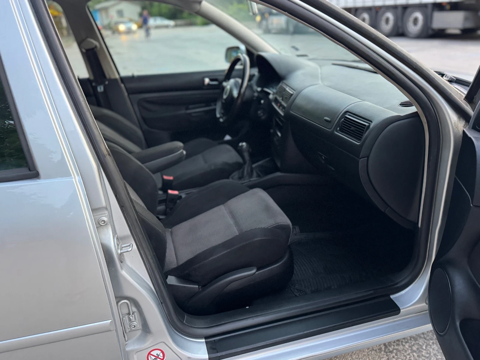 VW Golf 1.6 газов инж - изображение 7