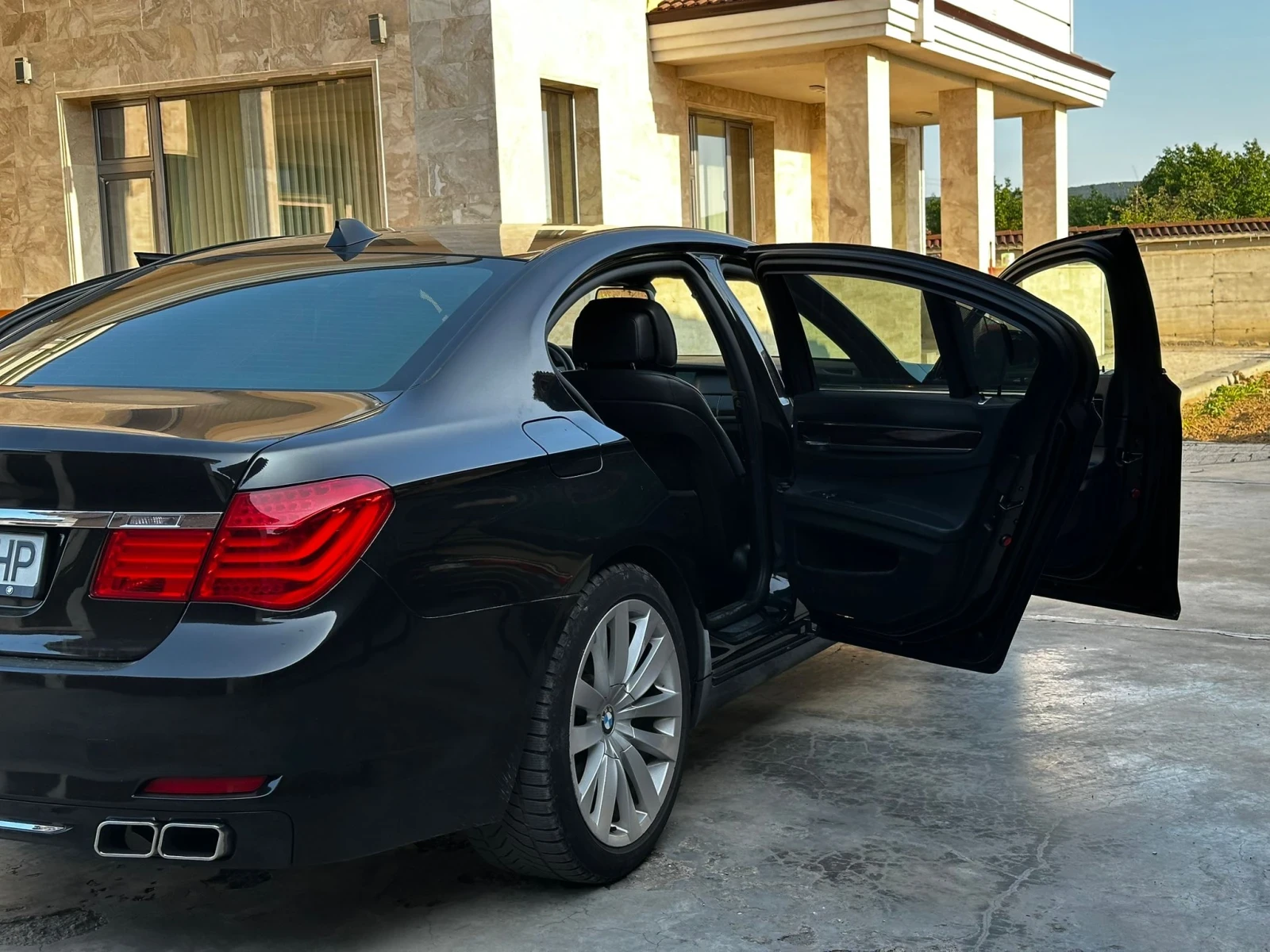 BMW 730  - изображение 8