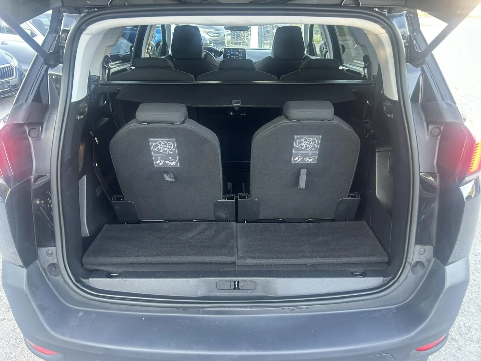 Peugeot 5008 1.5 HDI 130 * EAT 8 * 6+ 1 * VIRTUAL * NAVI *  | Mobile.bg   13