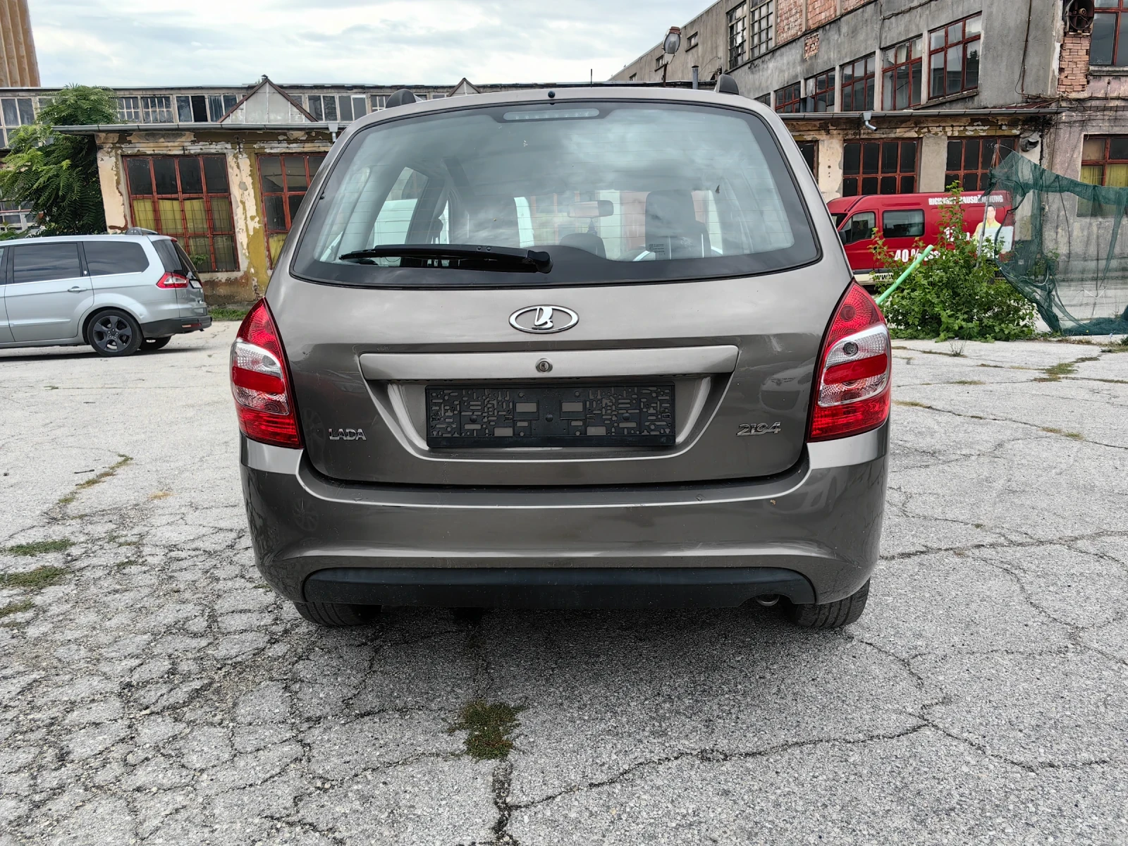 Lada Kalina 1.6 Бензин 98 кс, Климатик, Евро 6 , Комби  - изображение 5