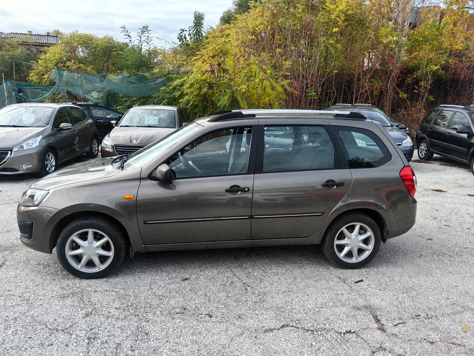 Lada Kalina 1.6 Бензин 98 кс, Климатик, Евро 6 , Комби  - изображение 3