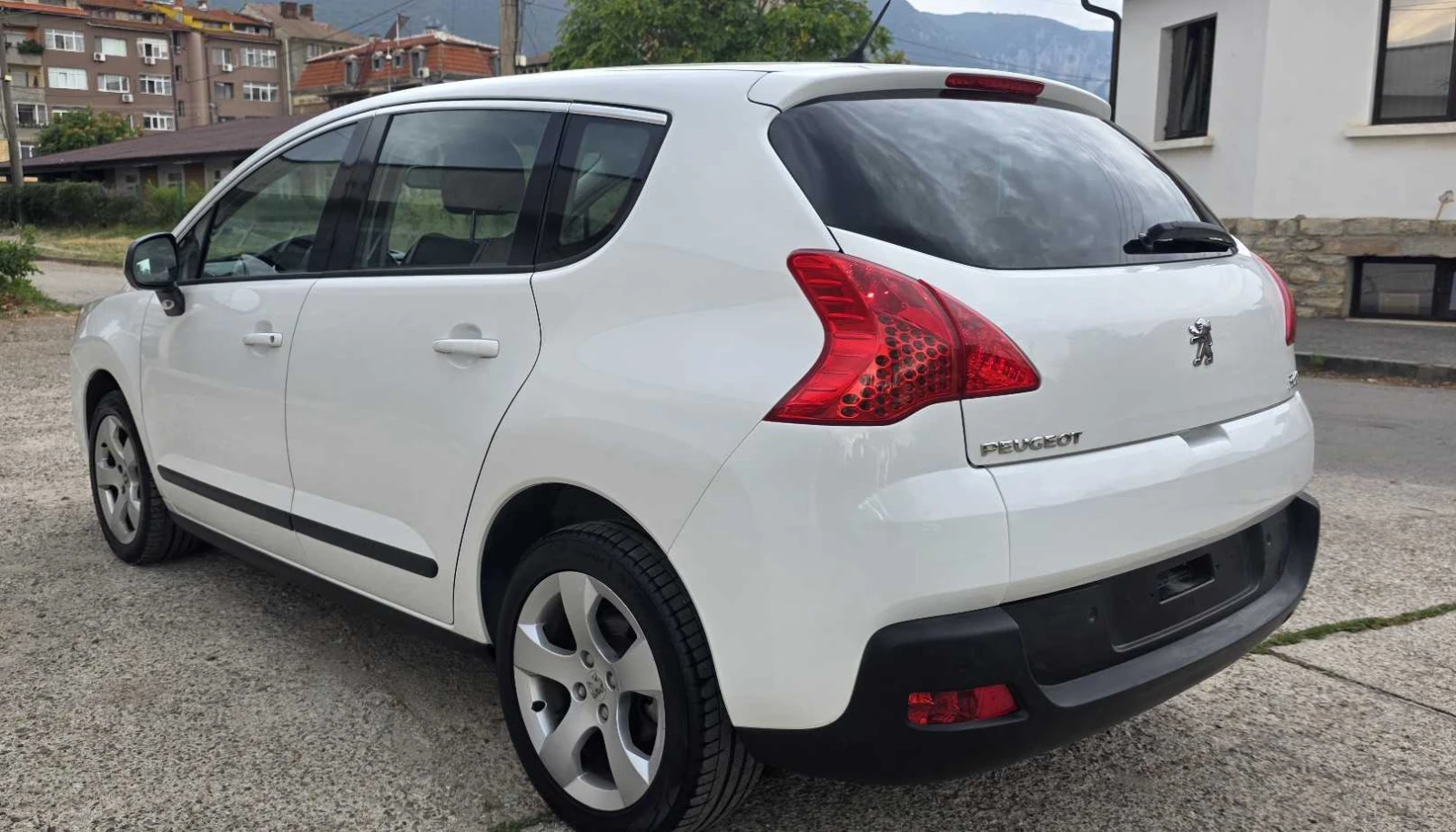 Peugeot 3008 1.6HDI $6 скорости$Navi$парктроник$ - изображение 6
