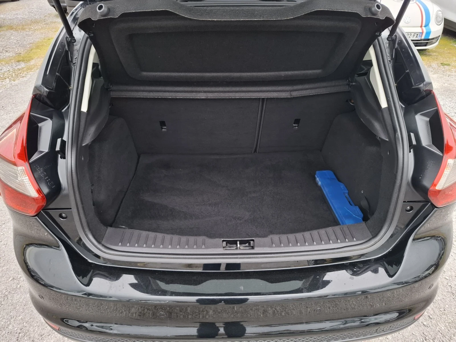 Ford Focus 1, 6 TDCI-115ps.-Titanium-Navi-Keyless, снимка 12 - Автомобили и джипове - 54037908