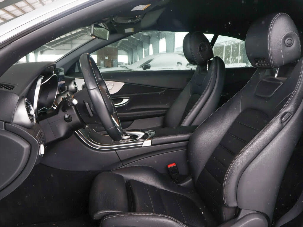 Mercedes-Benz C 300 * АвтоКредит * (ЦЕНА ДО БГ), снимка 12 - Автомобили и джипове - 54133907