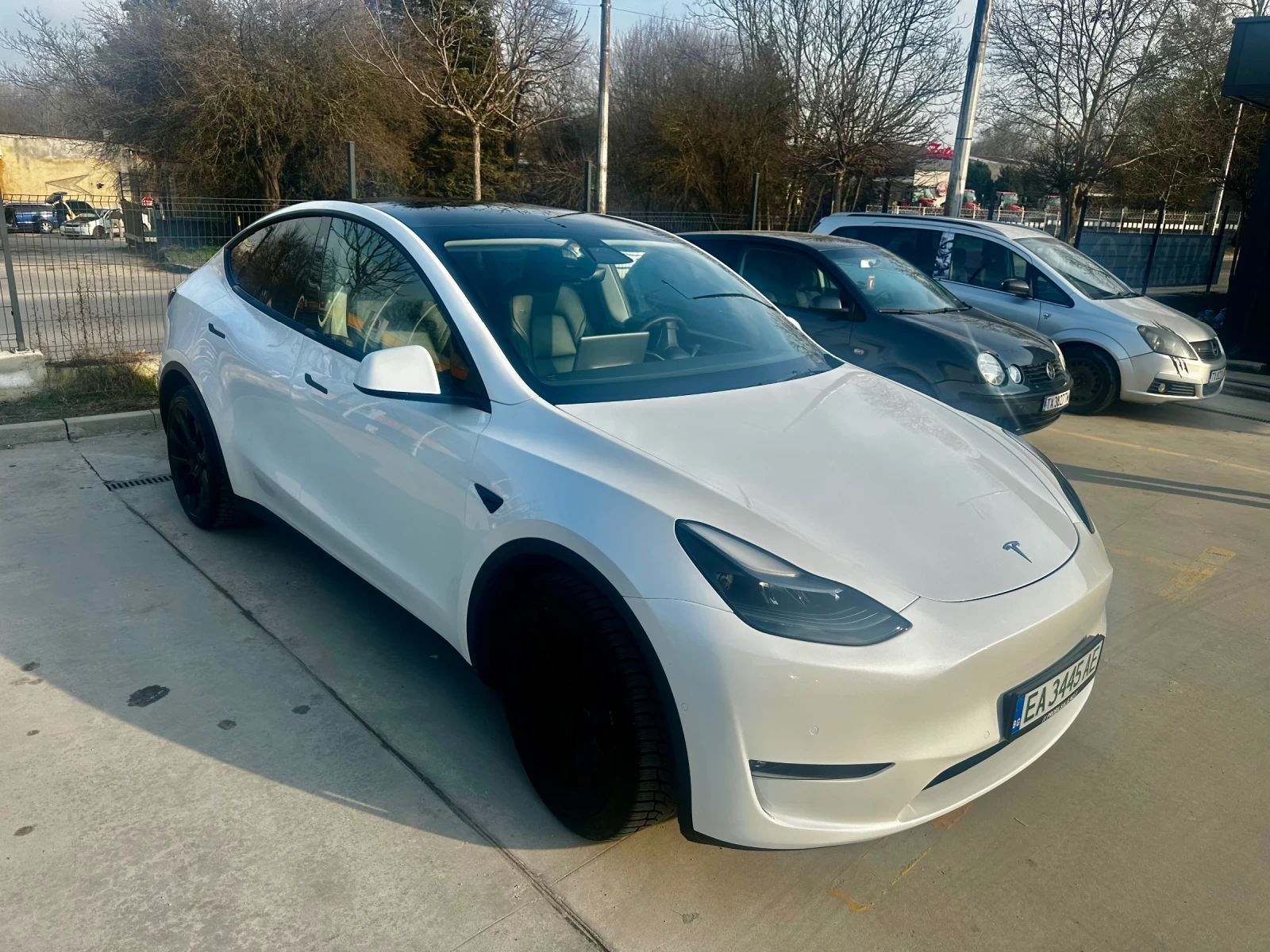 Tesla Model Y 4x4, снимка 8 - Автомобили и джипове - 54173048