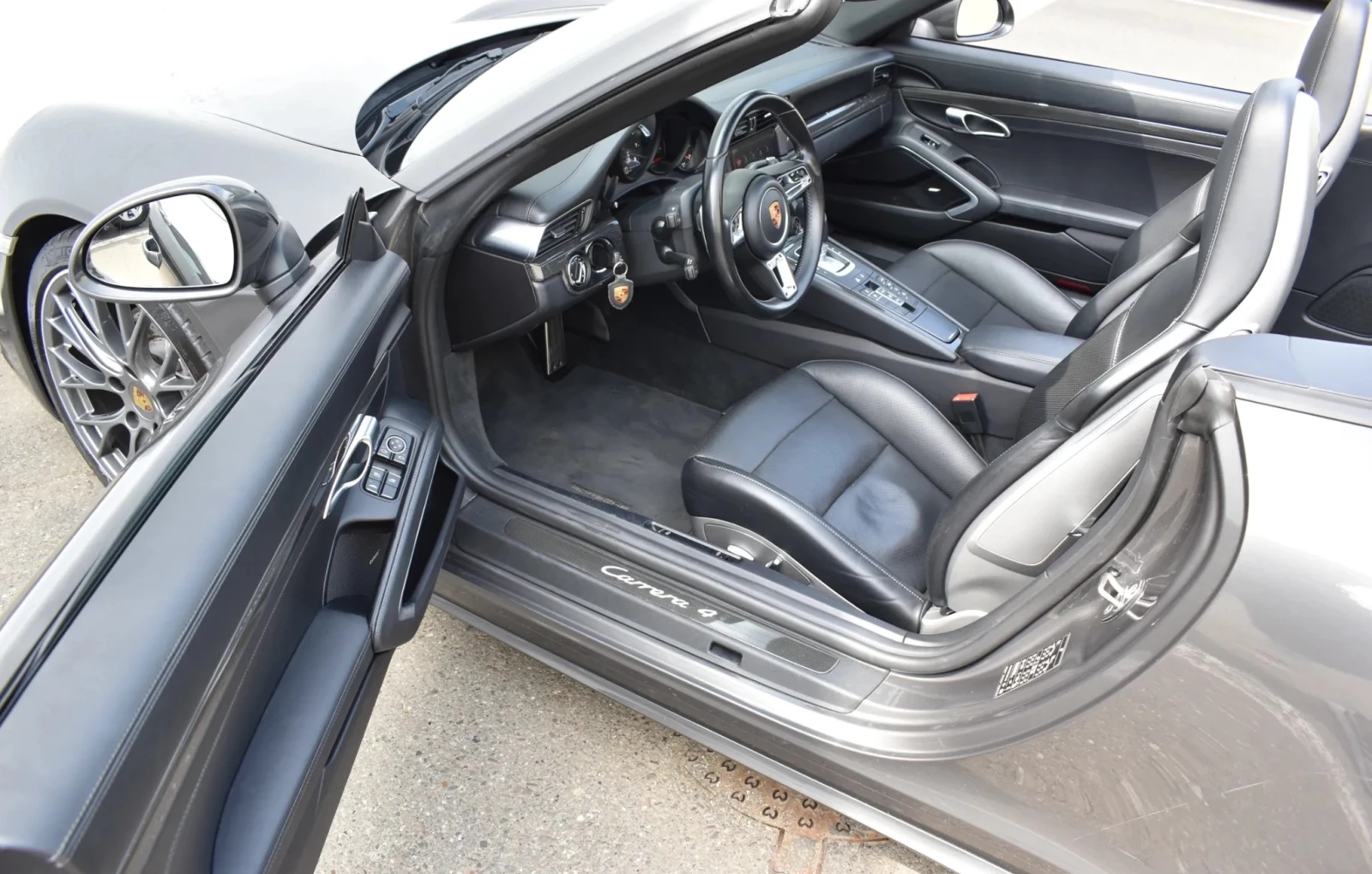 Porsche 911 Carrera 4 Cabrio, снимка 5 - Автомобили и джипове - 54461356