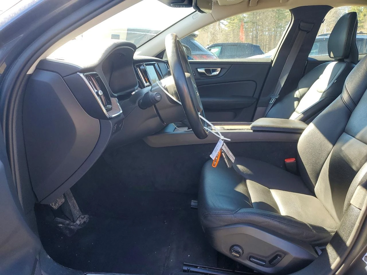Volvo S60 2.0l T6 Momentum, снимка 7 - Автомобили и джипове - 54731082