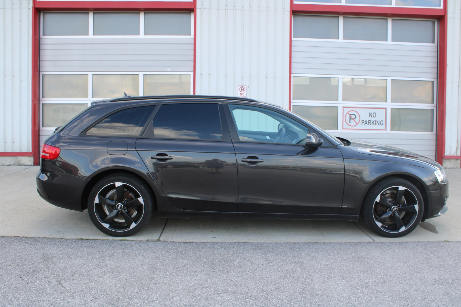 Audi A4 2.0 TDI АВТОМАТИК, снимка 4 - Автомобили и джипове - 54749748