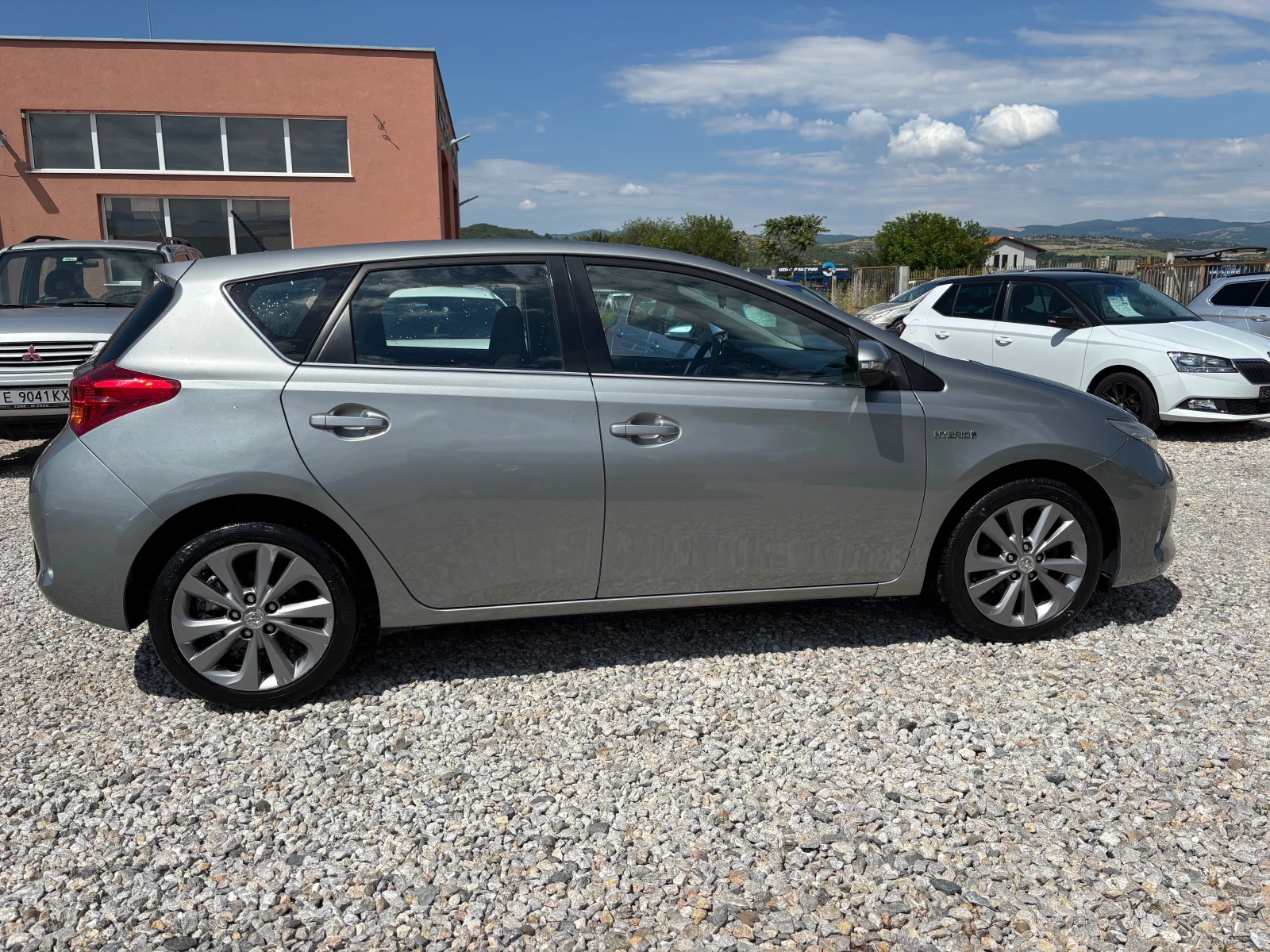 Toyota Auris, снимка 8 - Автомобили и джипове - 54982819