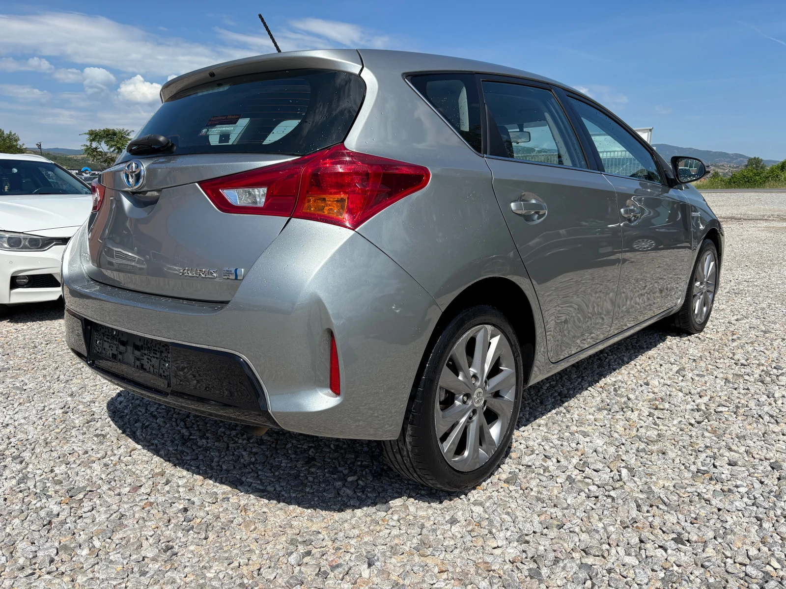 Toyota Auris, снимка 4 - Автомобили и джипове - 54982819