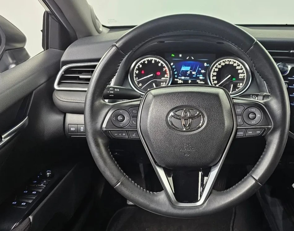 Toyota Camry 2.5 Бензин, снимка 4 - Автомобили и джипове - 55129686