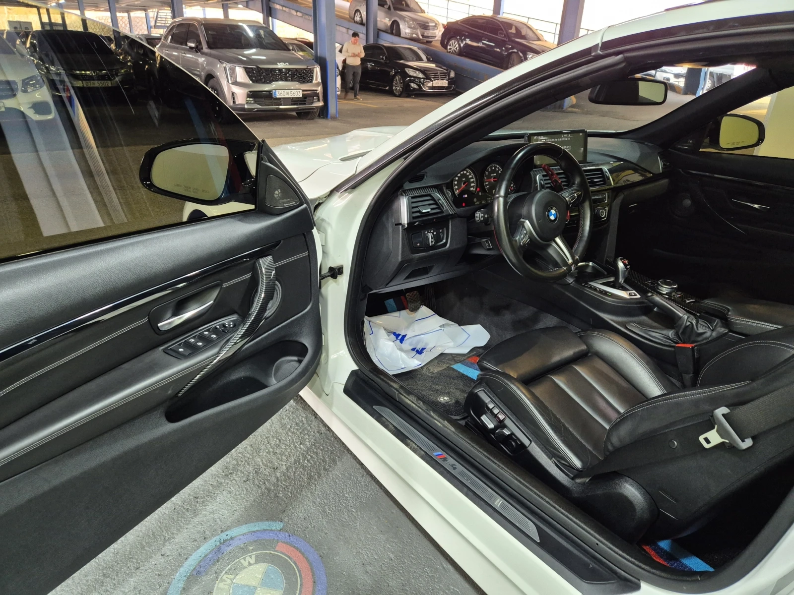 BMW M4 Performance Silence Edition* , снимка 13 - Автомобили и джипове - 55395884