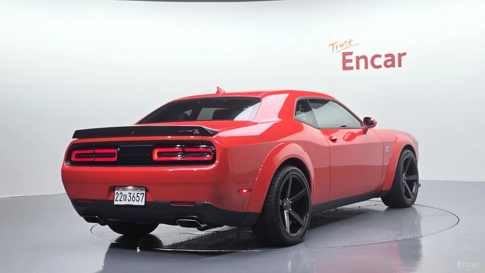 Dodge Challenger R/T Scat Pack 6.4, снимка 2 - Автомобили и джипове - 55503023