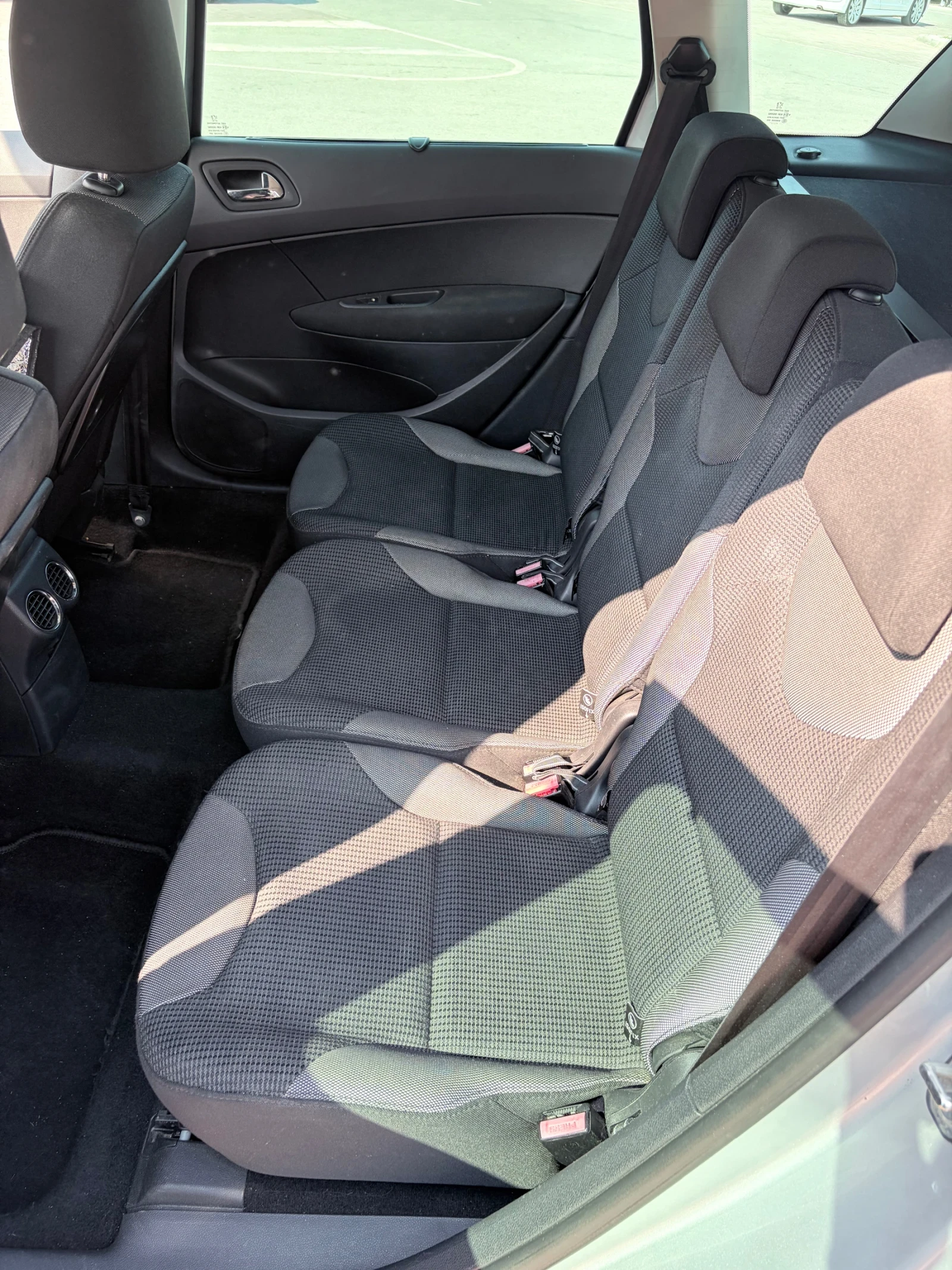 Peugeot 308 308sw 1.6 THP, снимка 12 - Автомобили и джипове - 55767538