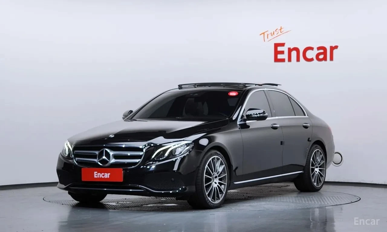 Mercedes-Benz E 300 Avantgarde/4 MATIC/ПОДГРЕВ/ПАМЕТ/АМБИЕНТНО/