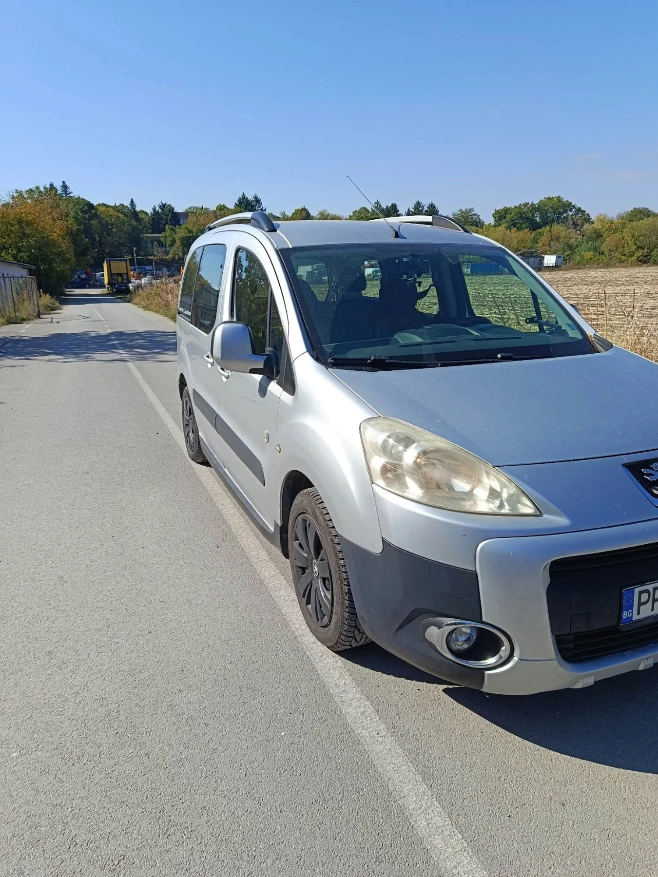 Peugeot Partner 1.6 HDI, снимка 2 - Автомобили и джипове - 56318118