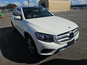  Mercedes-Benz GLC 30...