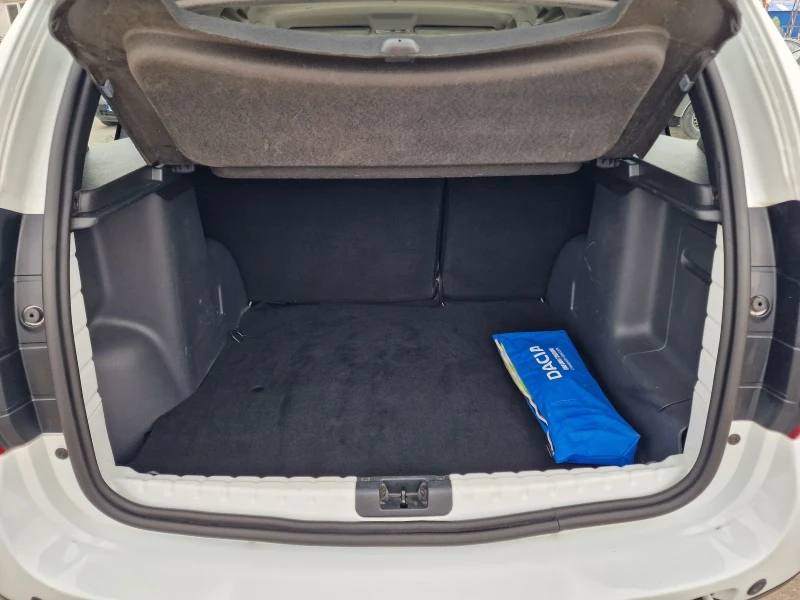 Dacia Duster 1.6i Ecofuel 131000км!!!, снимка 13 - Автомобили и джипове - 49638247