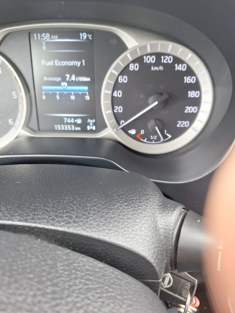 Nissan Navara 2.3, снимка 8 - Автомобили и джипове - 51940418