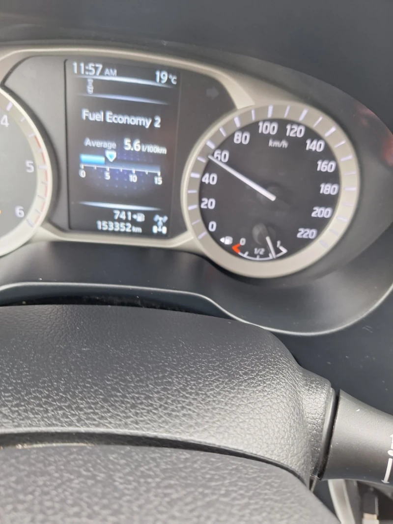 Nissan Navara 2.3, снимка 9 - Автомобили и джипове - 51940418