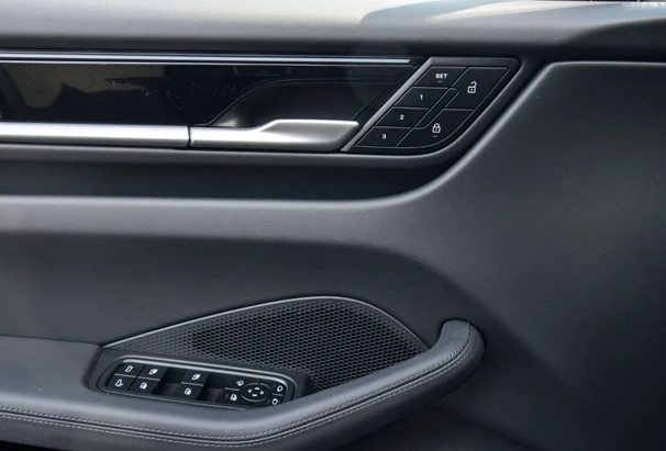 Porsche Macan = Sport Chrono = Air Suspension Гаранция - изображение 5