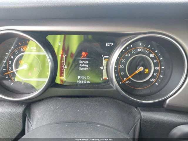 Jeep Wrangler  - изображение 10