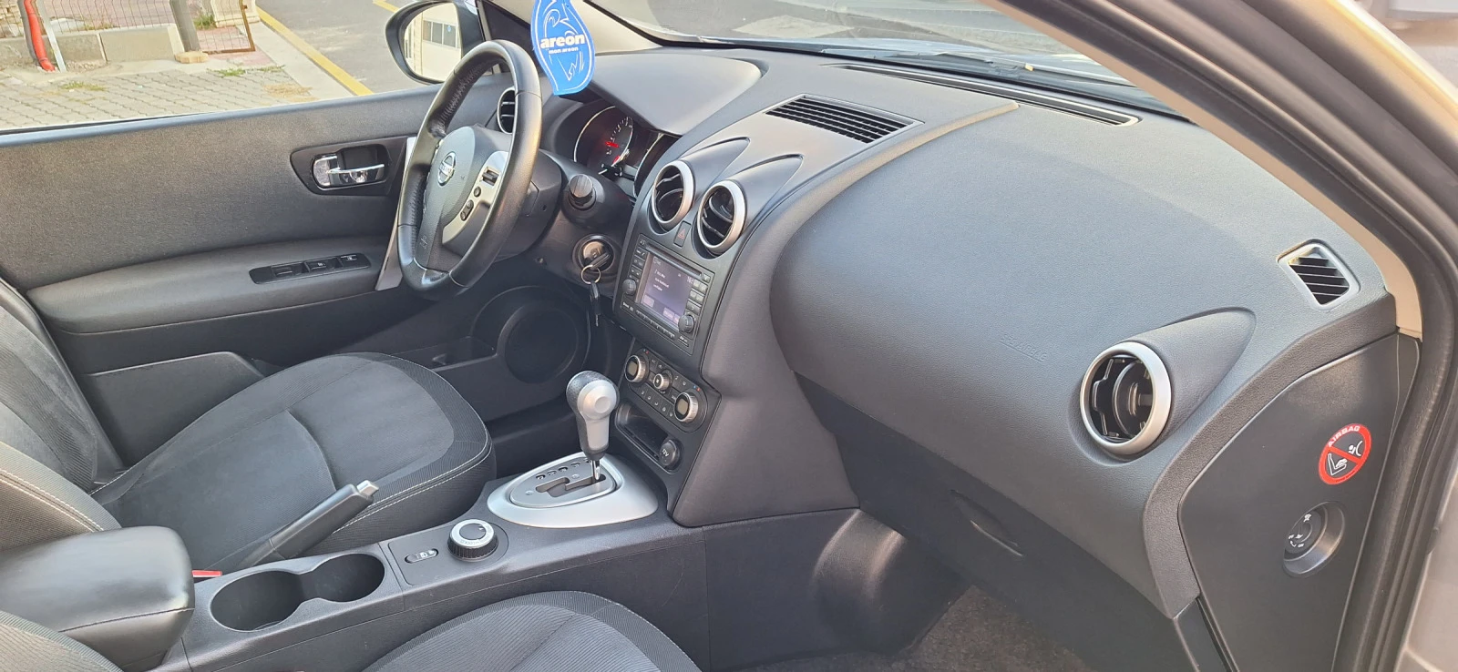 Nissan Qashqai 2.0 Automat Panorama 4x4 Navi Kamera | Mobile.bg   12