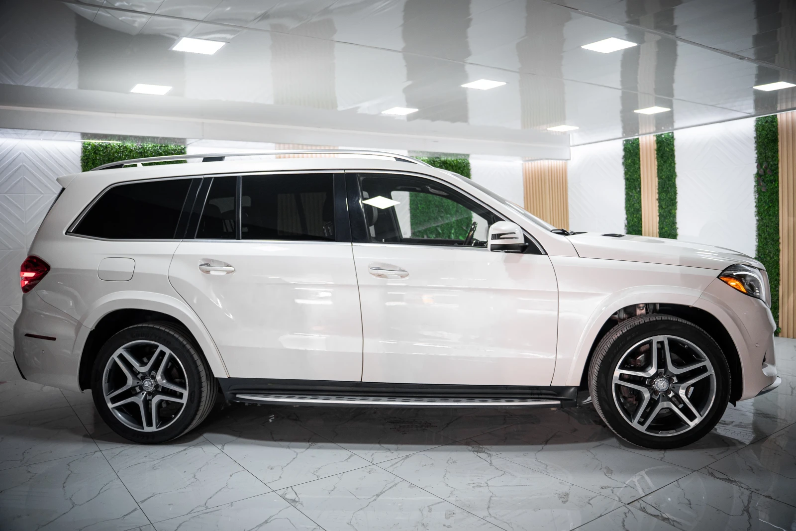 Mercedes-Benz GLS 500 Mercedes-Benz GLS 500 AMG* PACK* ПОДГРЕВ* ОБДУХВАН - изображение 3