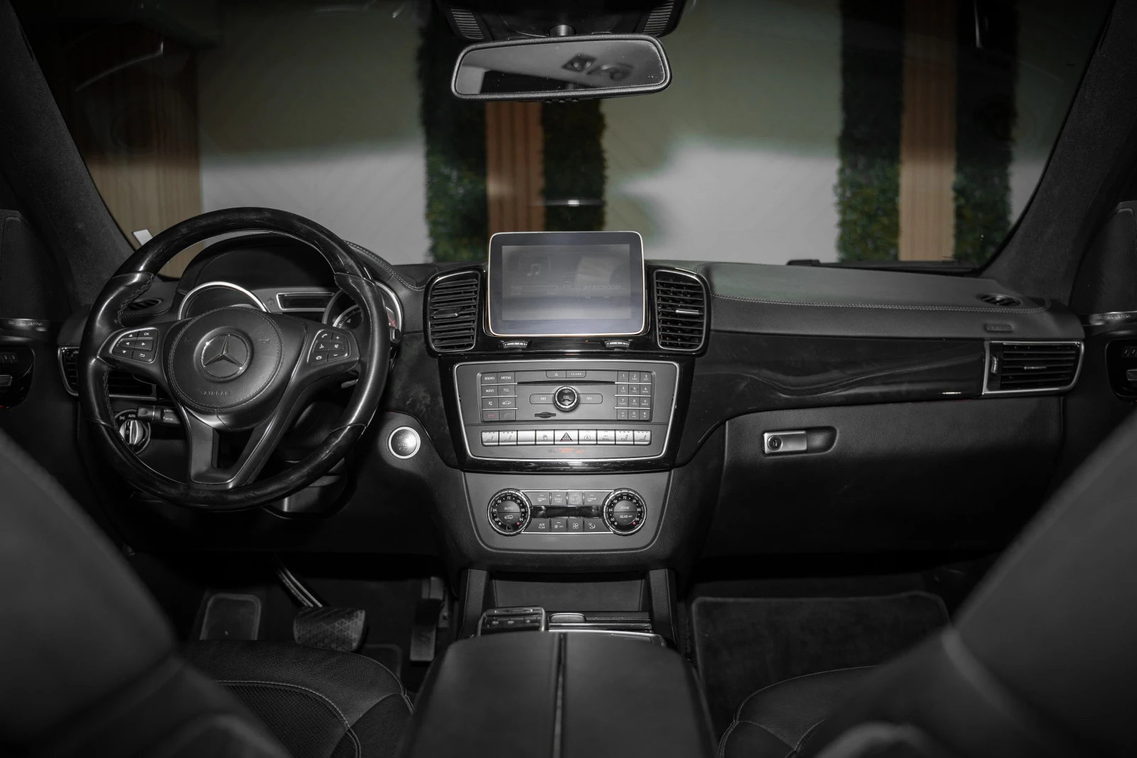 Mercedes-Benz GLS 500 Mercedes-Benz GLS 500 AMG* PACK* ПОДГРЕВ* ОБДУХВАН - изображение 8